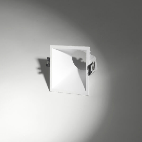 UKI I BL - Imagen 2
